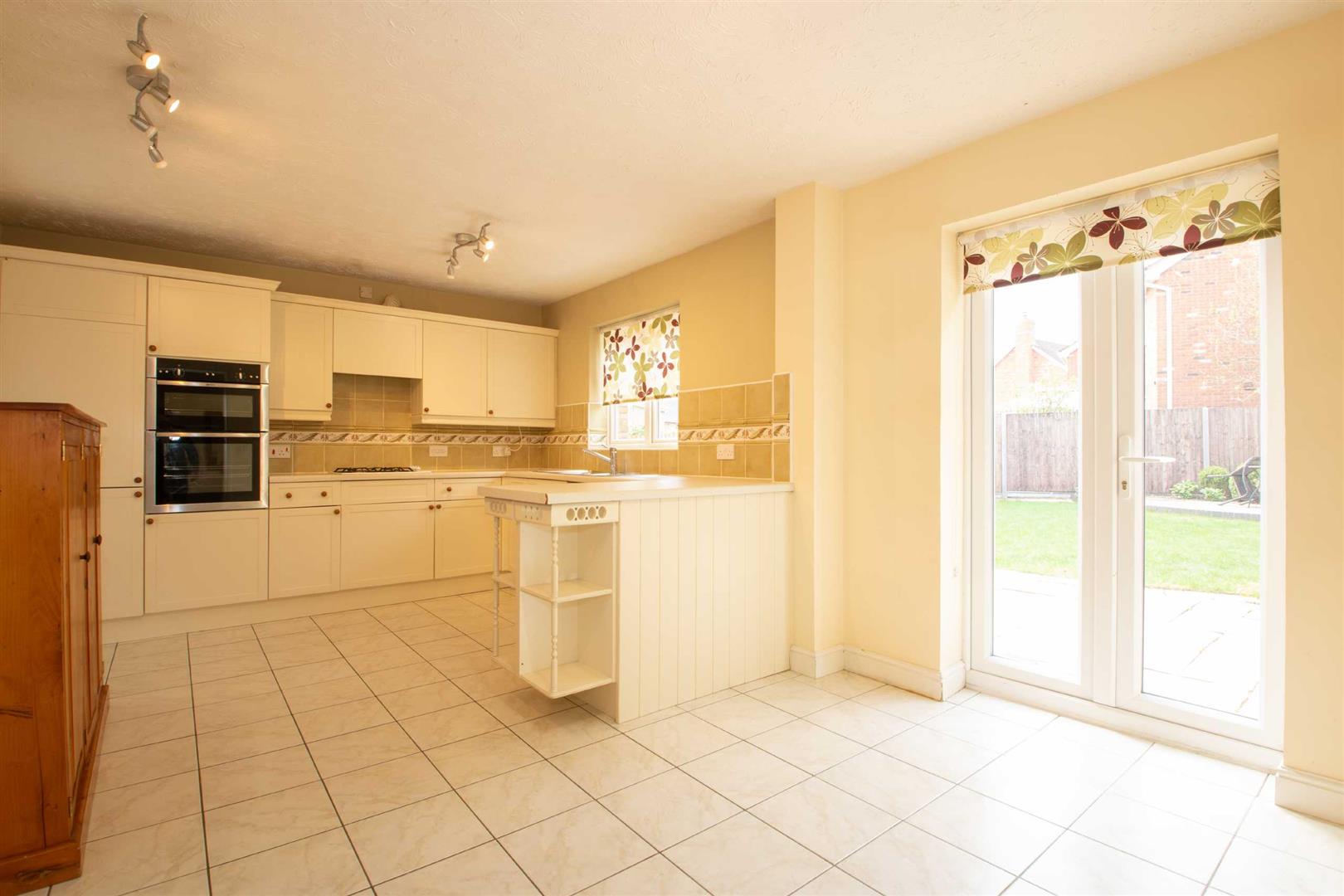 Carisbrooke Way, Kingsmead, Milton Keynes